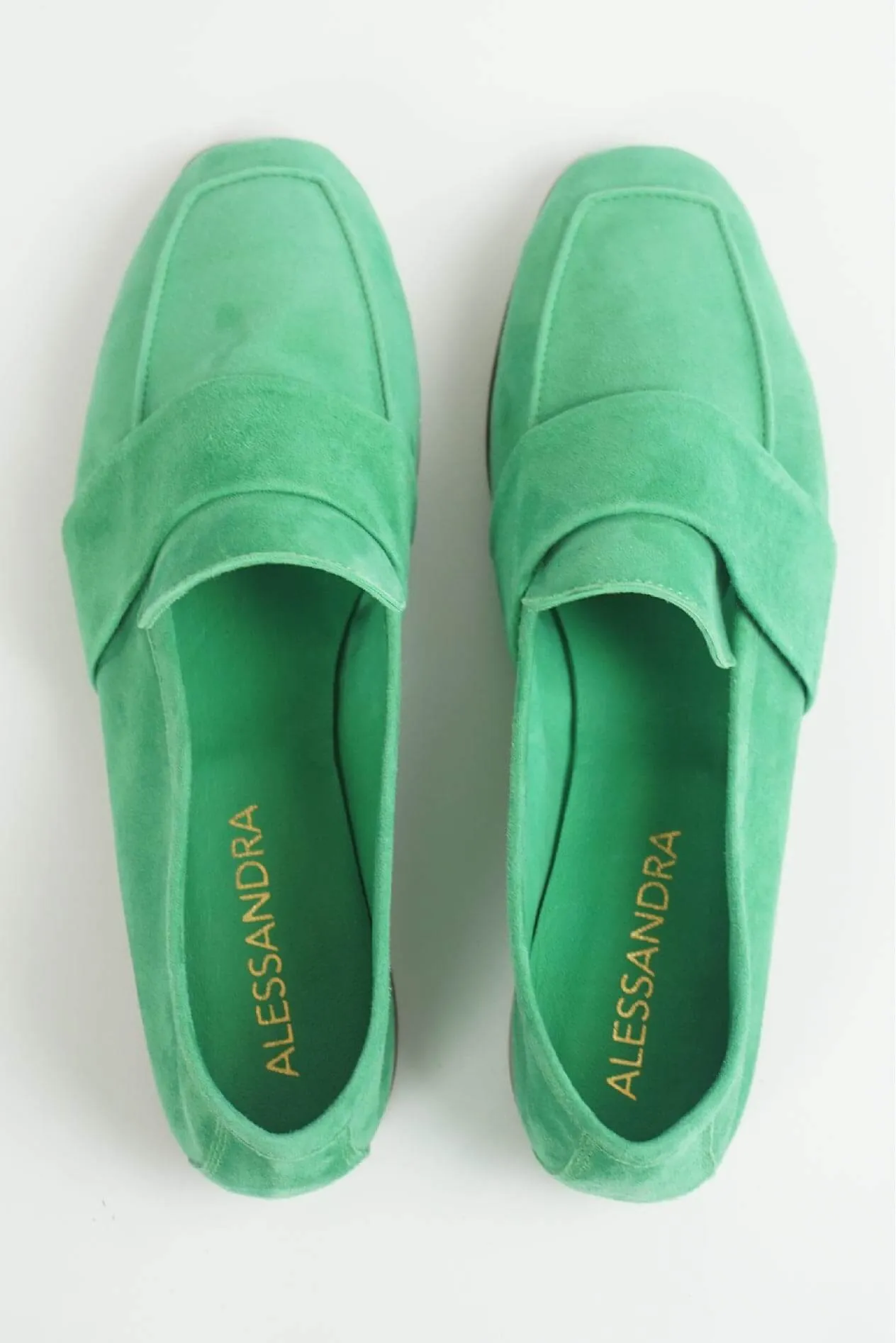 Art. 06 Loafer in Suede Emerald