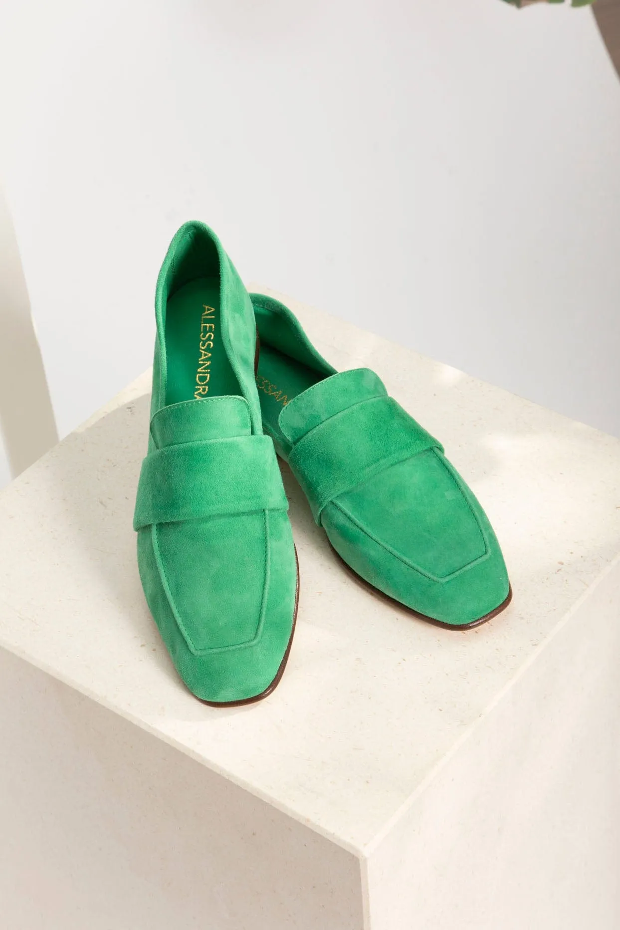 Art. 06 Loafer in Suede Emerald