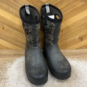 Bogs- Youth wnter classic boot- MSRP $ 110 : Black -children-7Y