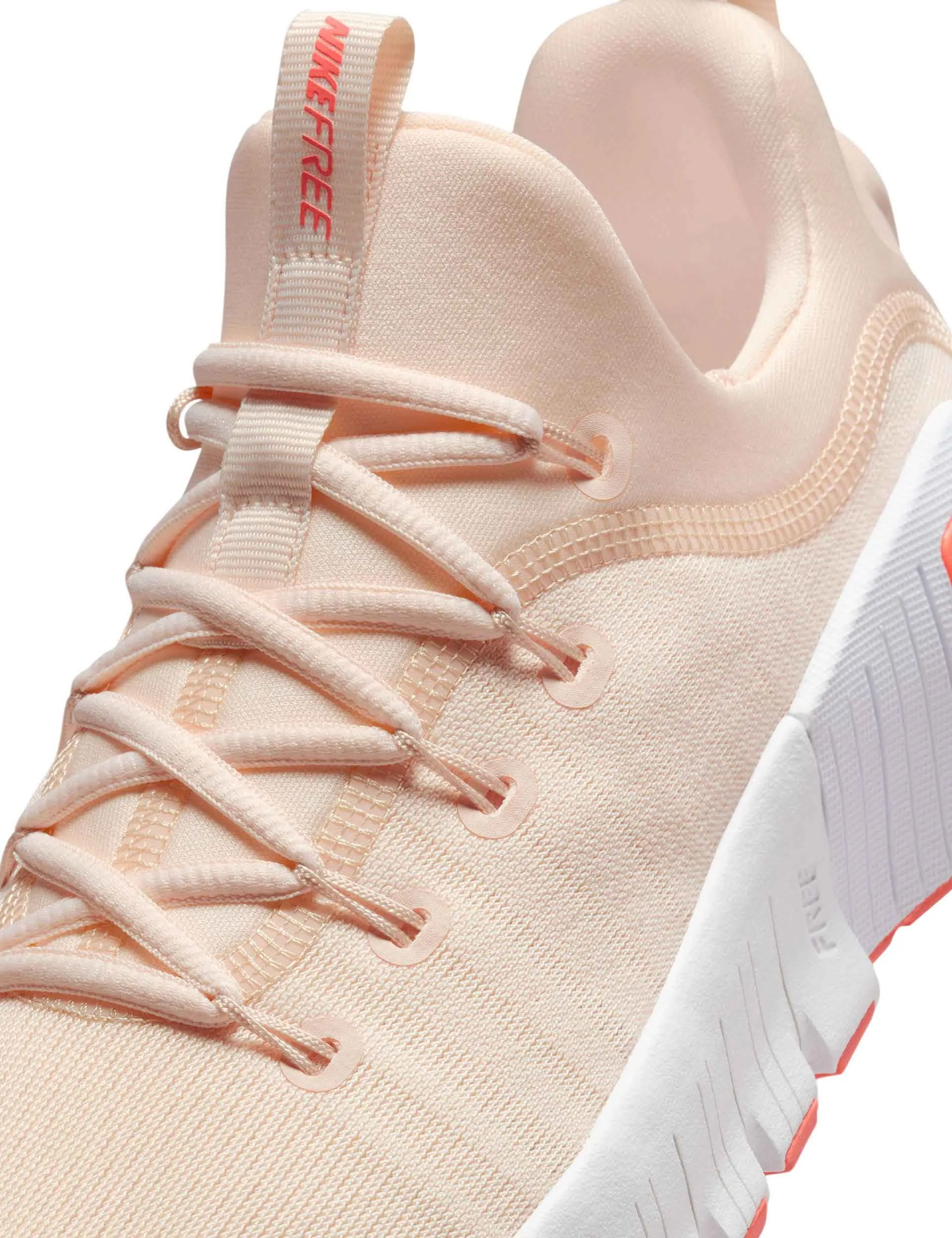 Free Metcon 6 Shoes - Guava Ice/White/Light Wild Mango