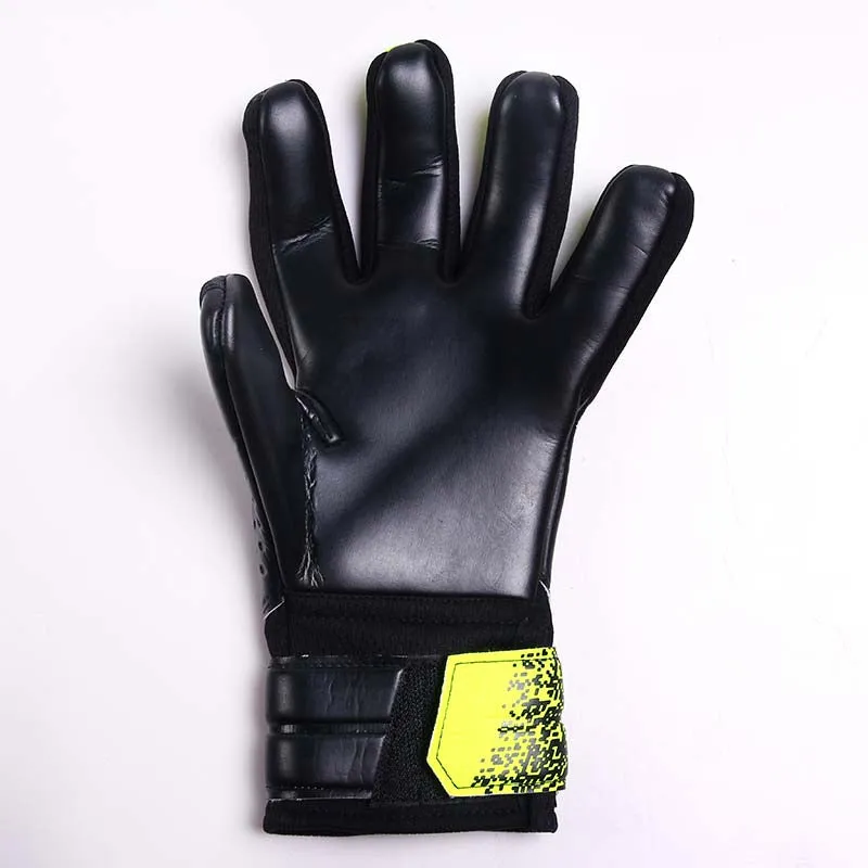 KELME Vortex Training Goalkeeper Gloves