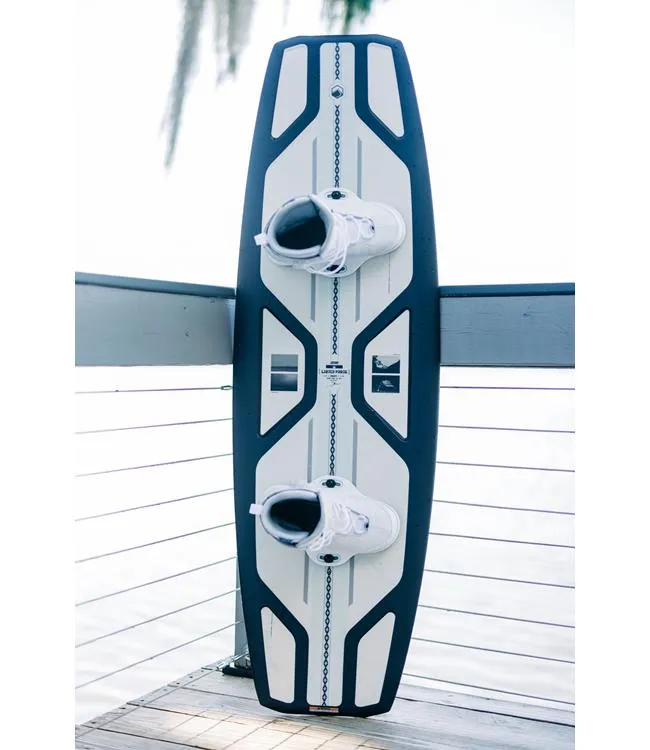 Liquid Force Unity Aero Wakeboard Package with Aero Boots (2023)