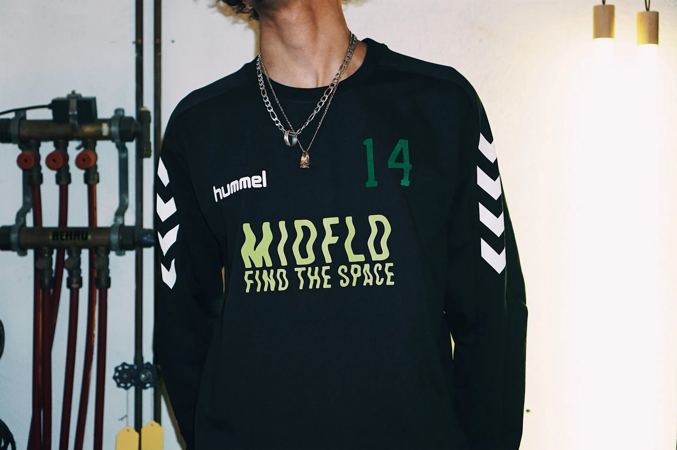 MIDFLD x Hummel - Attack in Waves Crewneck Training Top