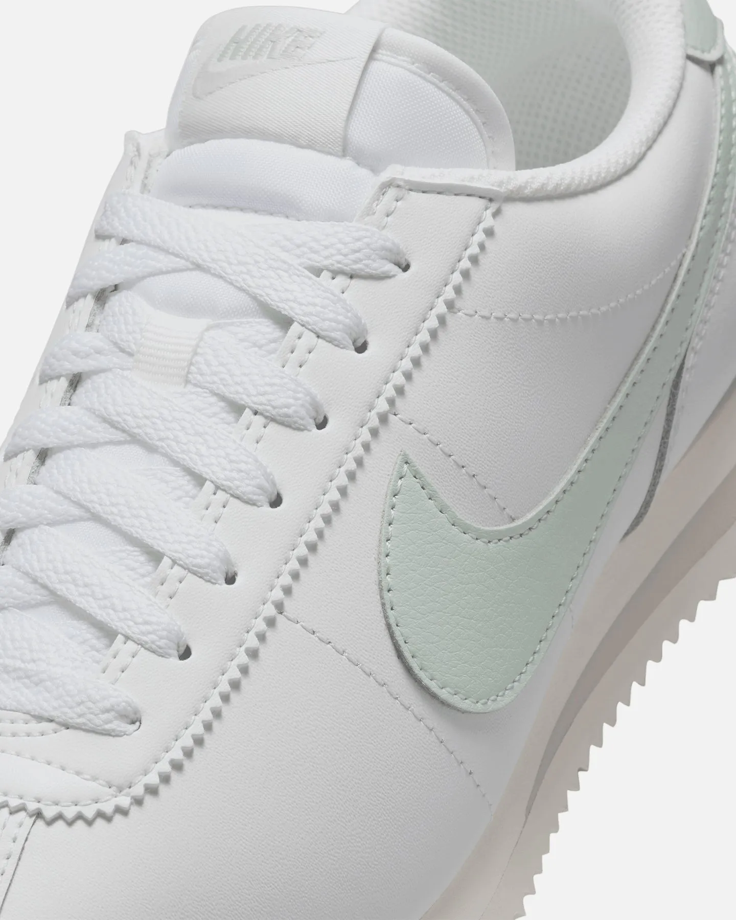 Nike Women's Cortez Summit White/Light Silver