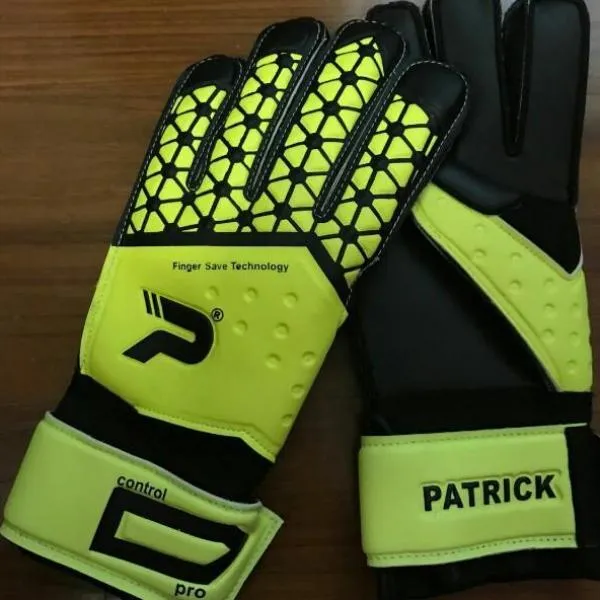 Patrick Fingersave Goalkeeping Gloves - PG523 PRO -