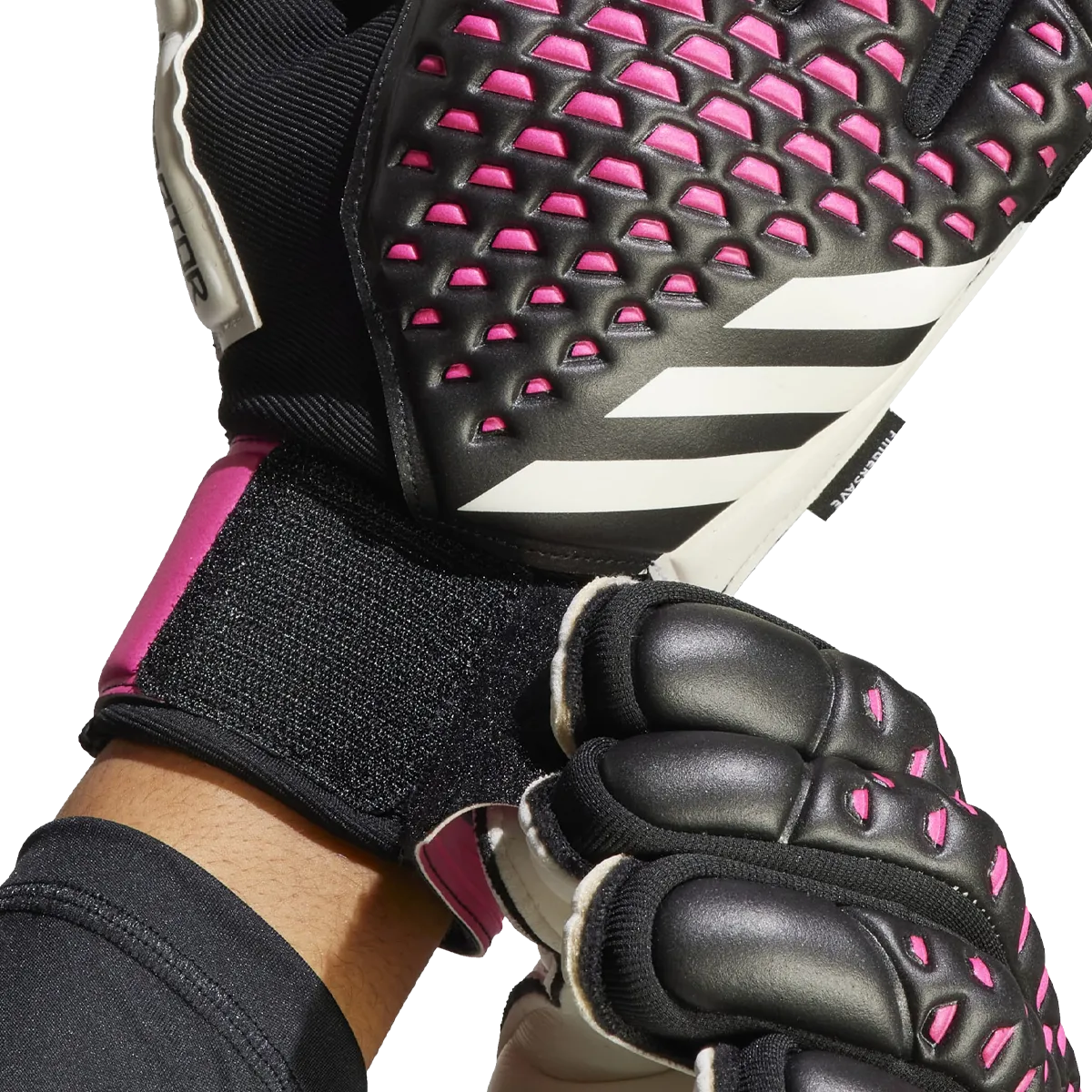 Predator Match Fingersave Gloves