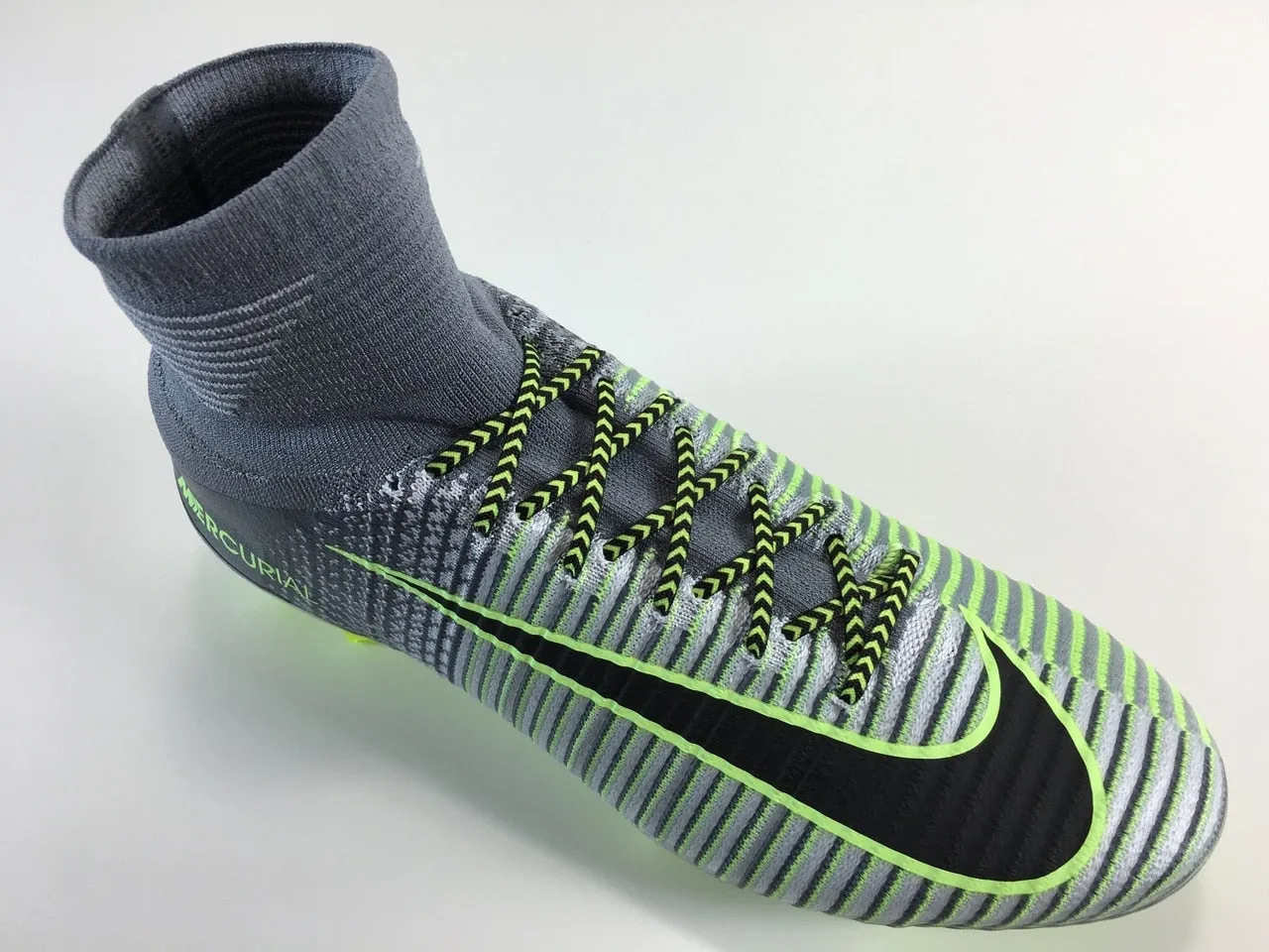 SR4U Laces Neon Yellow/Black Chevron Premium