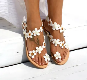 Trendy Floral White Flat Heel Sandals