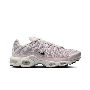 WOMEN'S AIR MAX PLUS PLATINUM VIOLET/CHROME